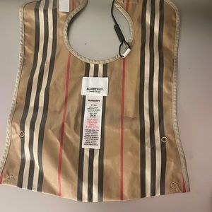 Burberry Bib